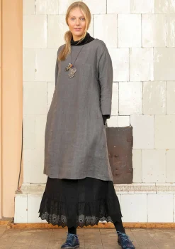 Kleid aus Leinengewebe