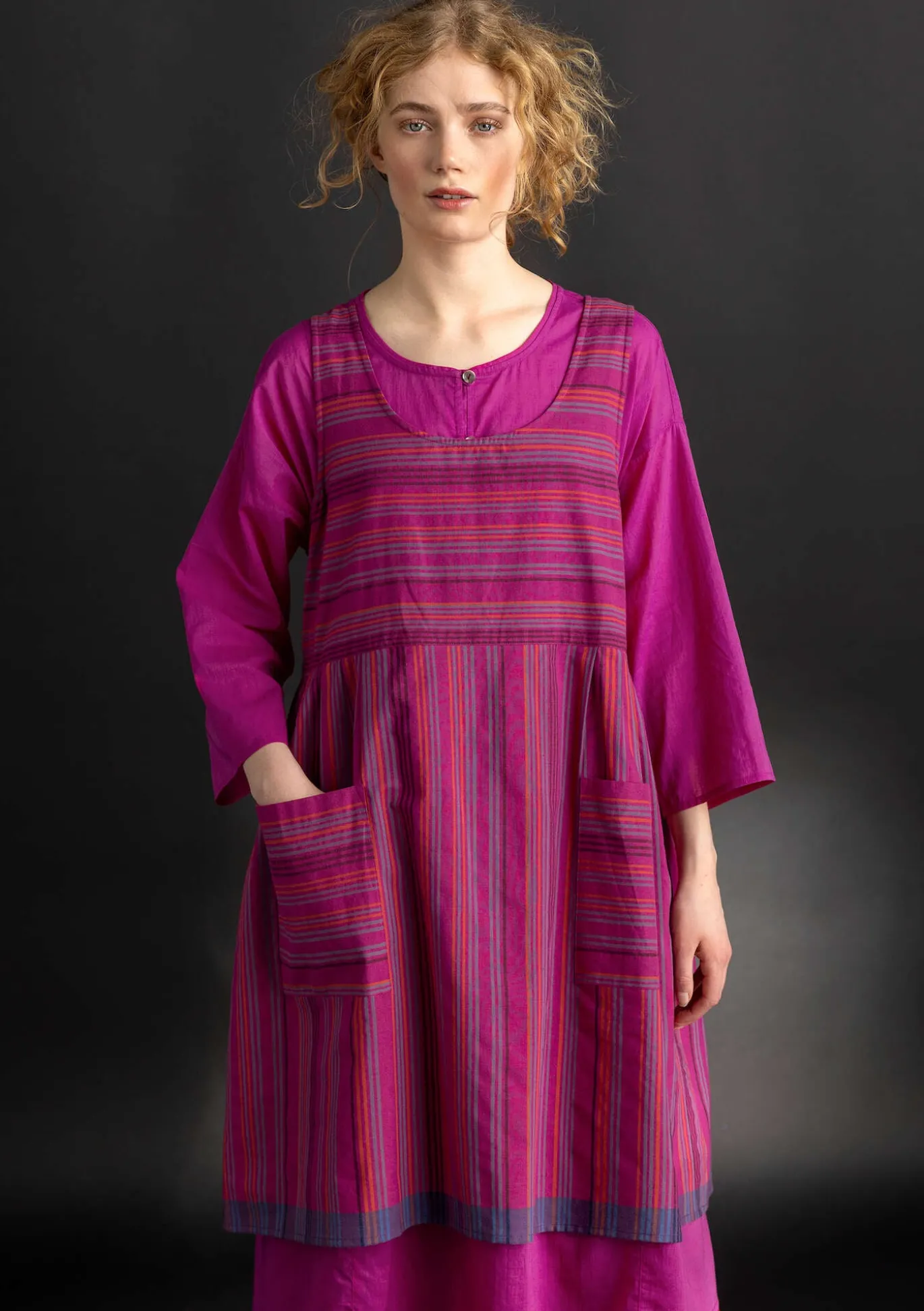 Schürzenkleid „Ava“ aus Bio-Baumwollgewebe