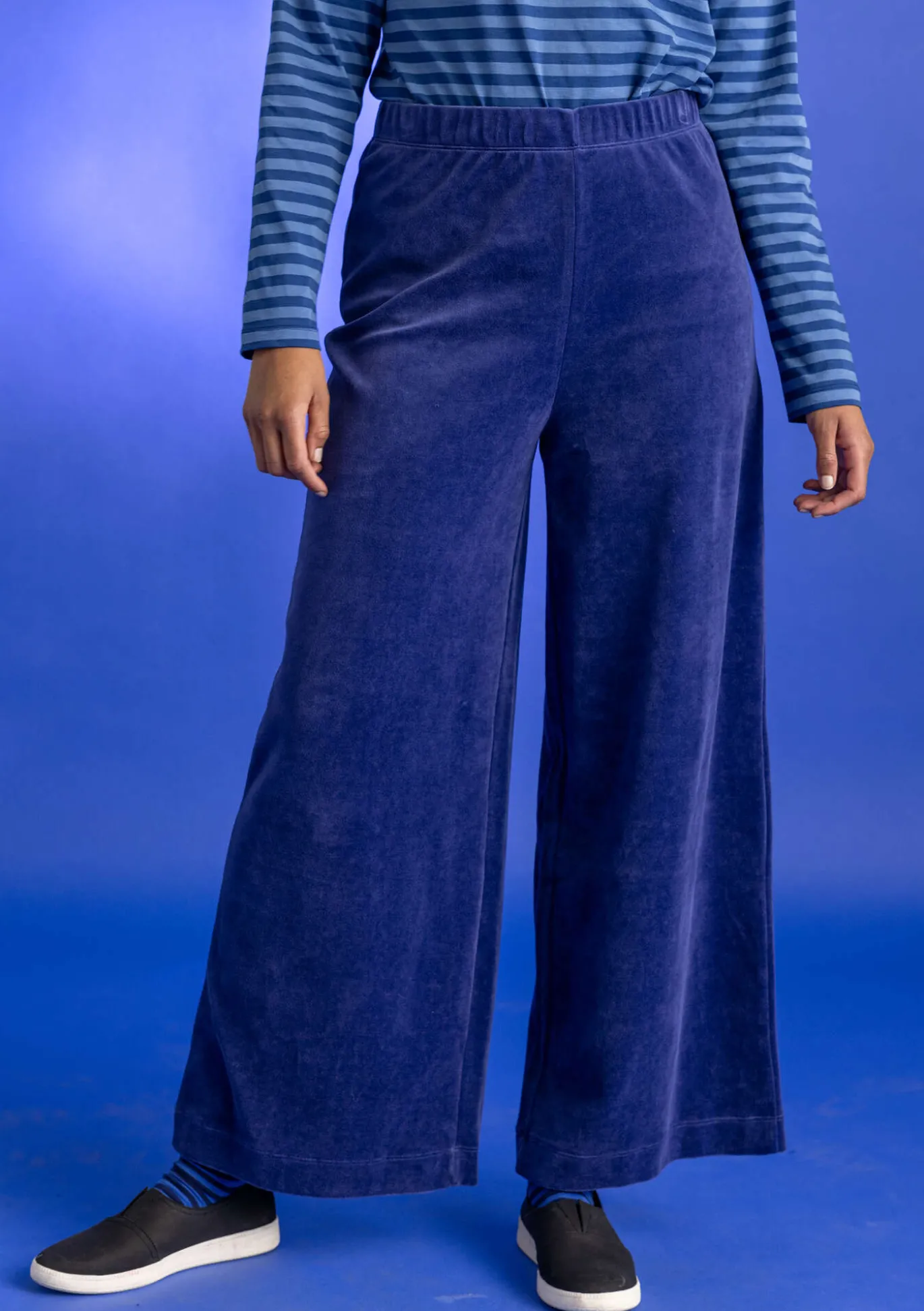 Velourshose aus Bio-Baumwolle/Recycling-Polyester