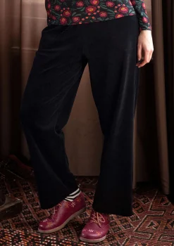 Velourshose „Nora“ aus Bio-Baumwolle/Recycling-Polyester