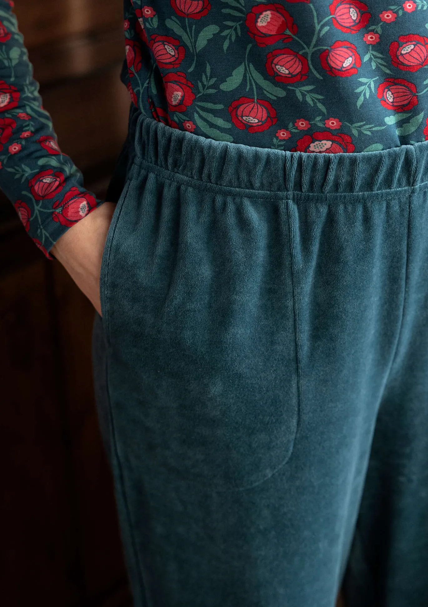 Velourshose „Nora“ aus Bio-Baumwolle/Recycling-Polyester